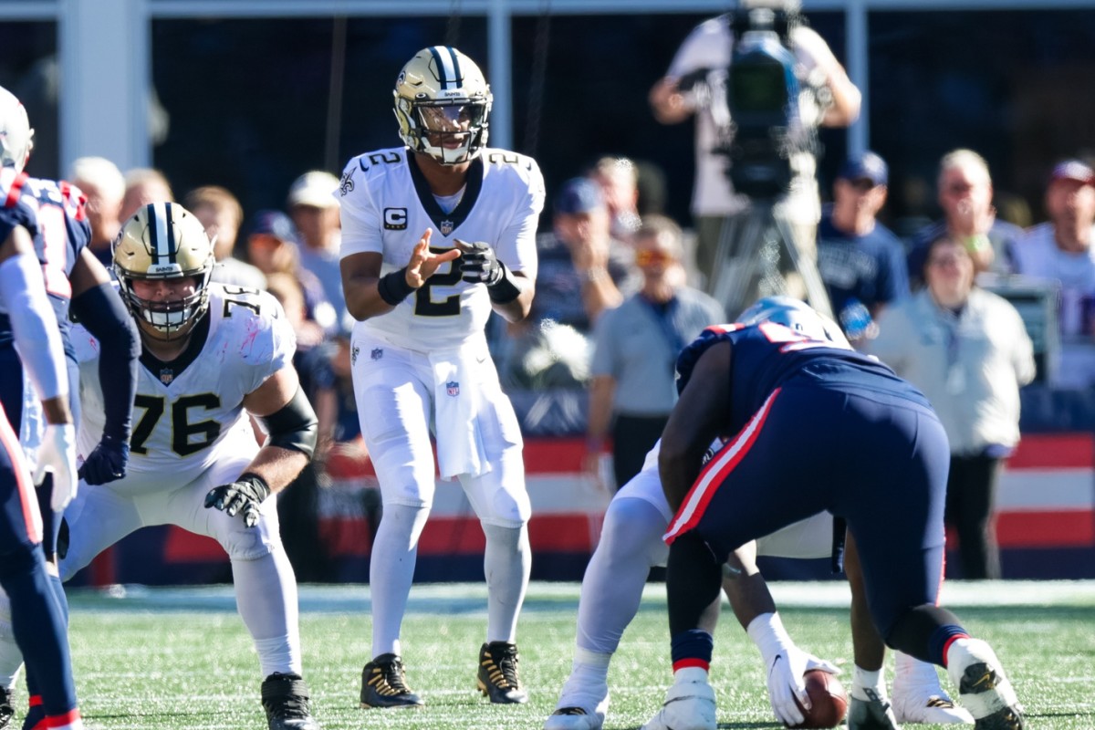 New Orleans Saints quarterback Jameis Winston (2) calls for the ball against New England Patriots. Mandatory Credit: Stephen Lew-USA TODAY 