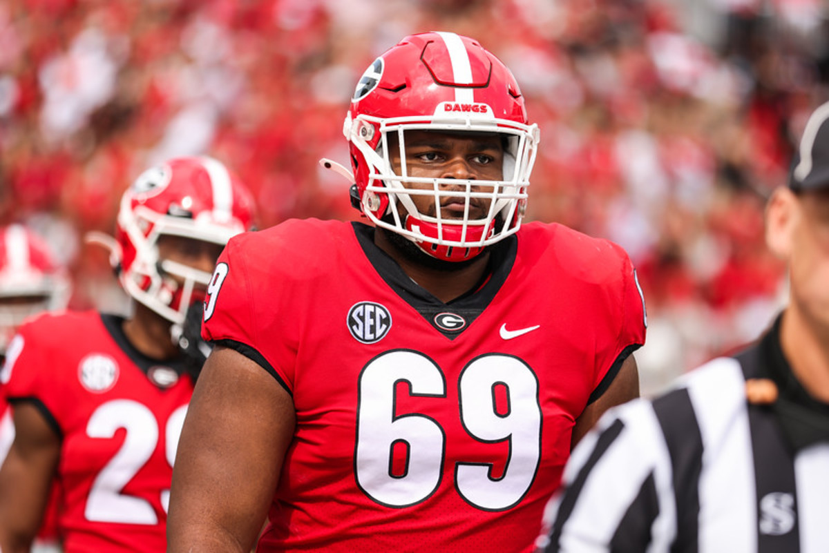 Football OT, Jamaree Salyer Injured During Matchup with Auburn