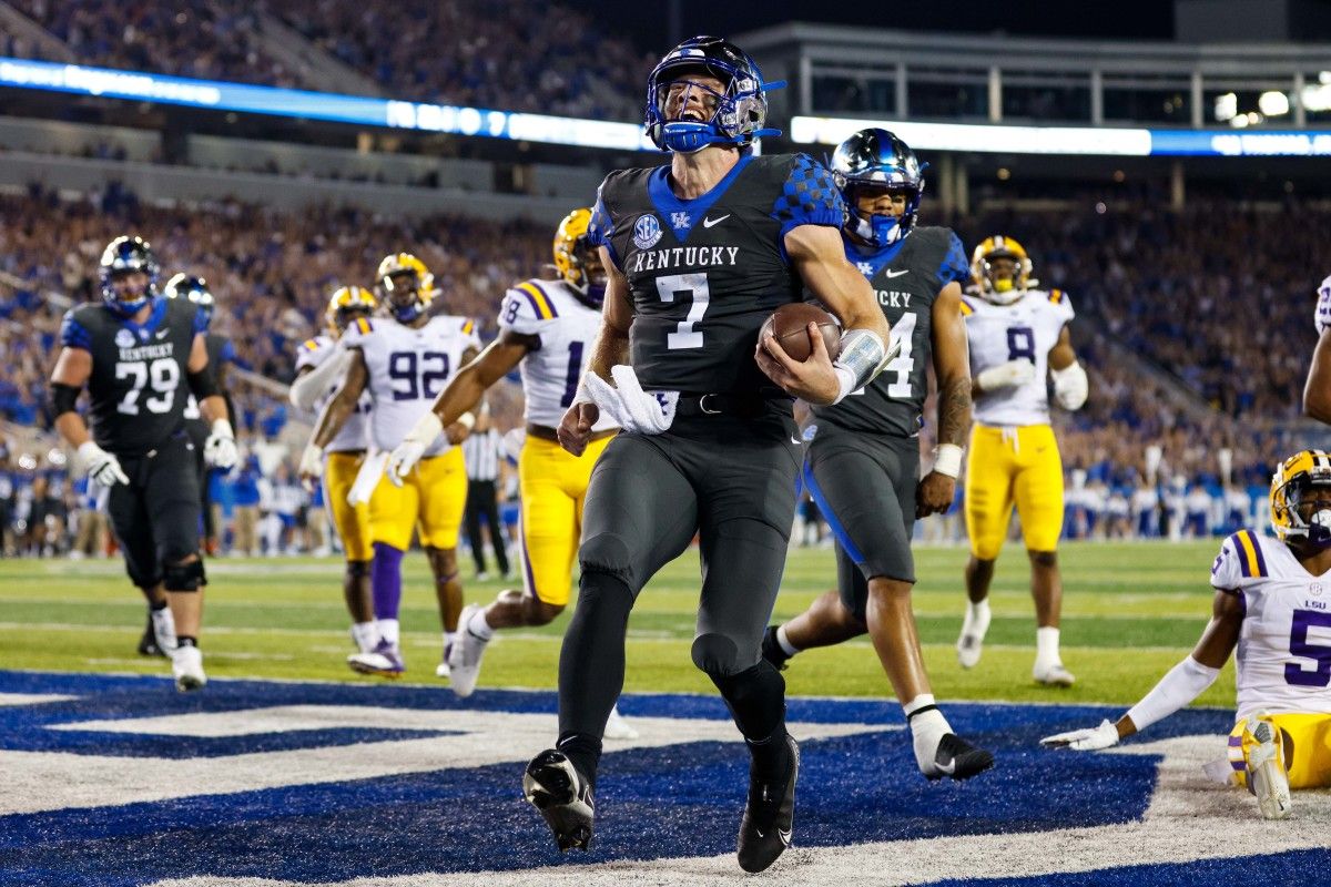 Will Levis rumbles into the endzone versus LSU.