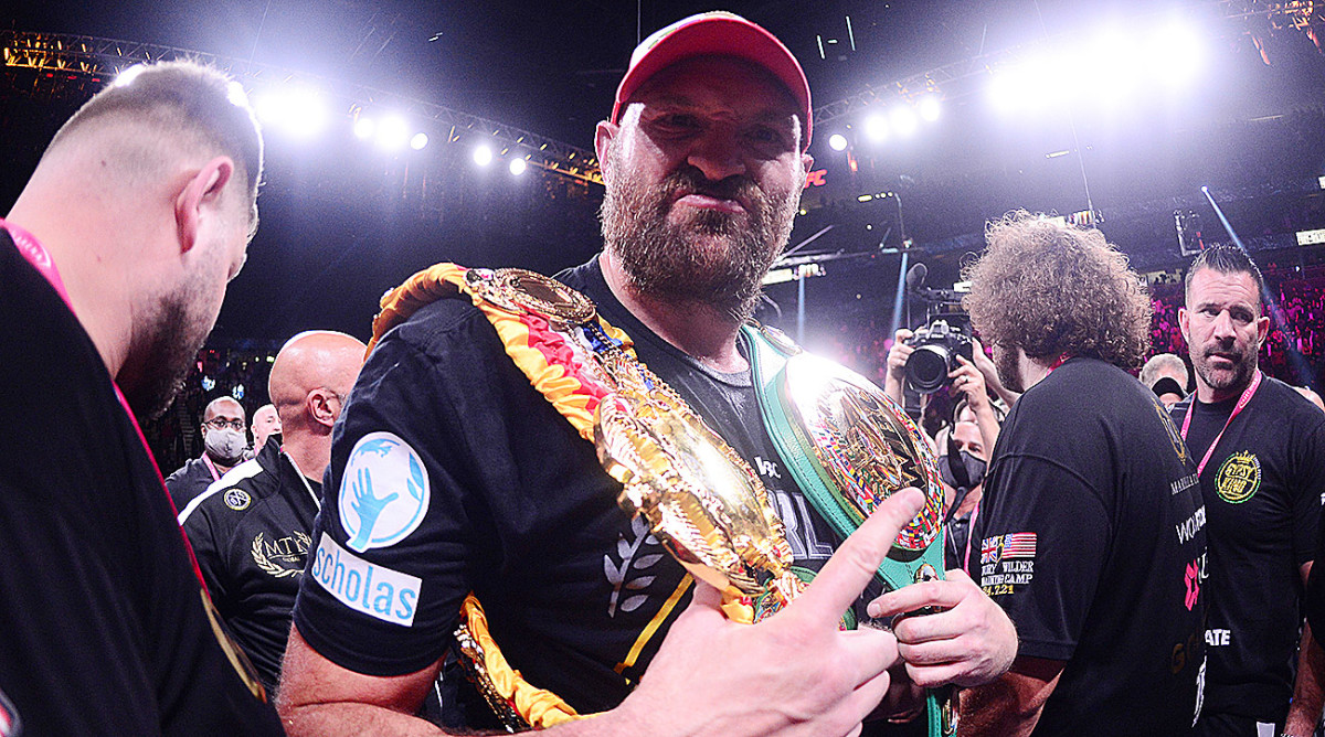 Tyson Fury Beats Deontay Wilder