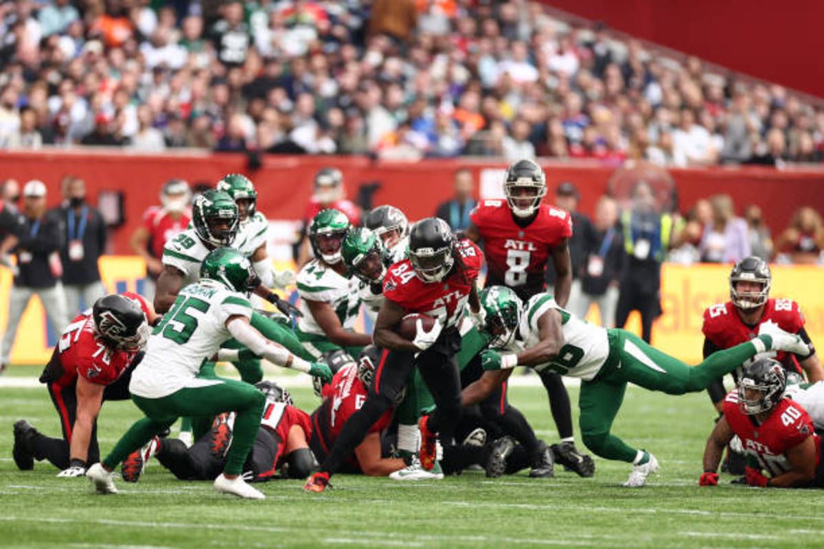 WATCH: Fight Breaks Out at Atlanta Falcons-New York Jets Joint Practice - Sports Illustrated Atlanta Falcons News, Analysis and More - Vimarsana News