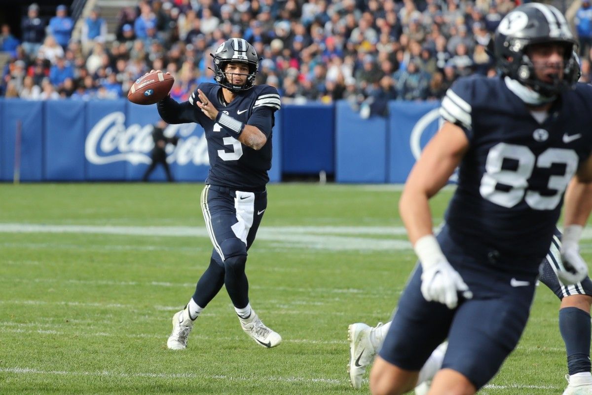 Jaren Hall vs Boise State all navy