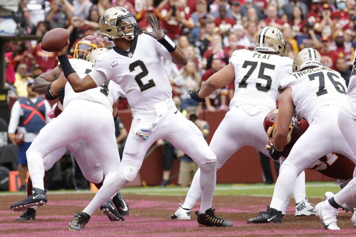 New Orleans Saints quarterback Jameis Winston (2)