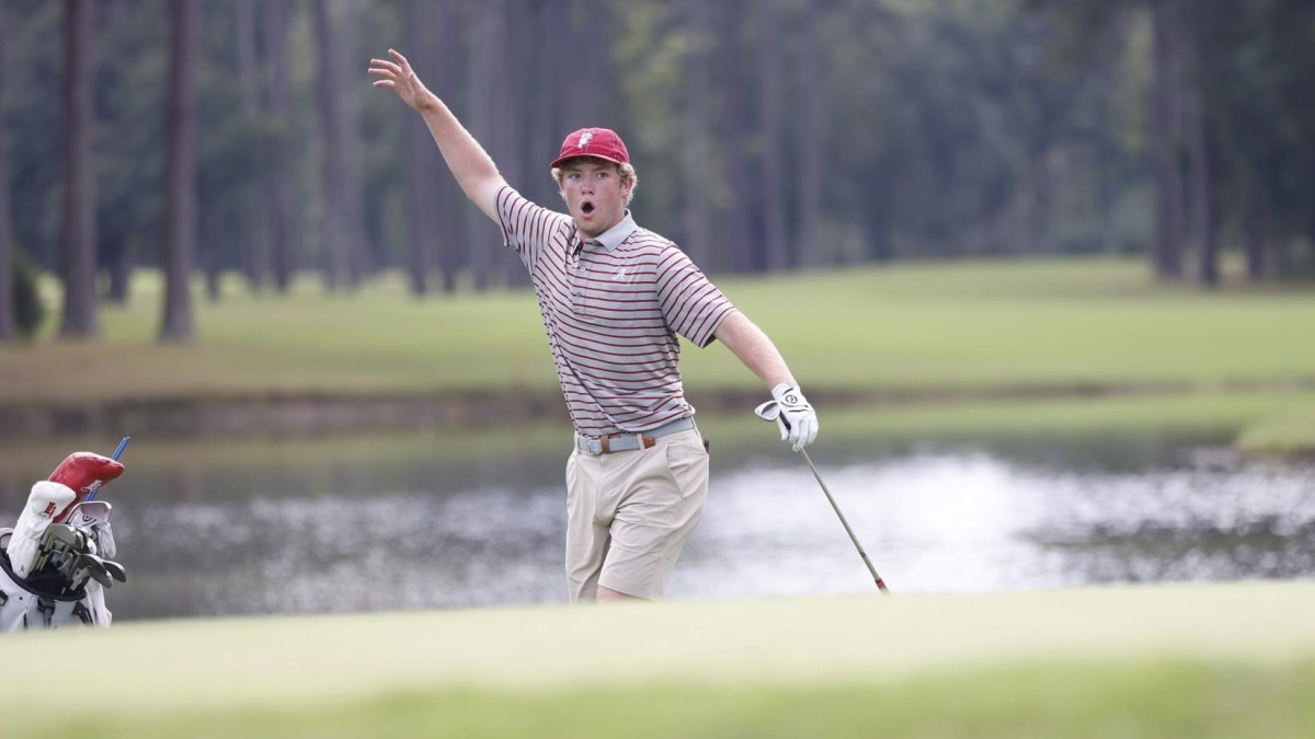 Jones Free chips in at the SEC Match Play at Jerry Pate