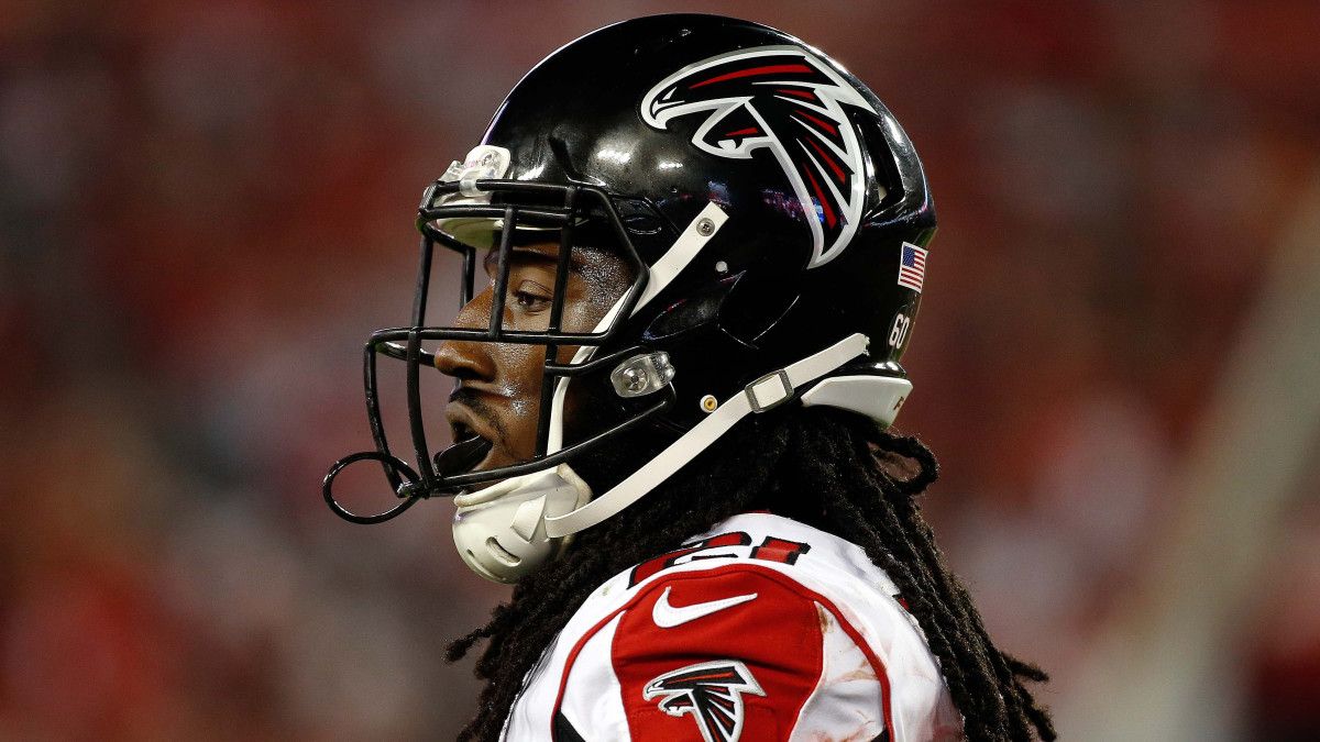 Saints Cut Pair of Former Falcons - Vimarsana News