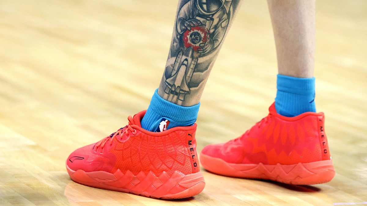 LaMelo Ball Debuts Puma MB.01 Shoes at NBA Media Day - Sports Illustrated  FanNation Kicks News, Analysis and More