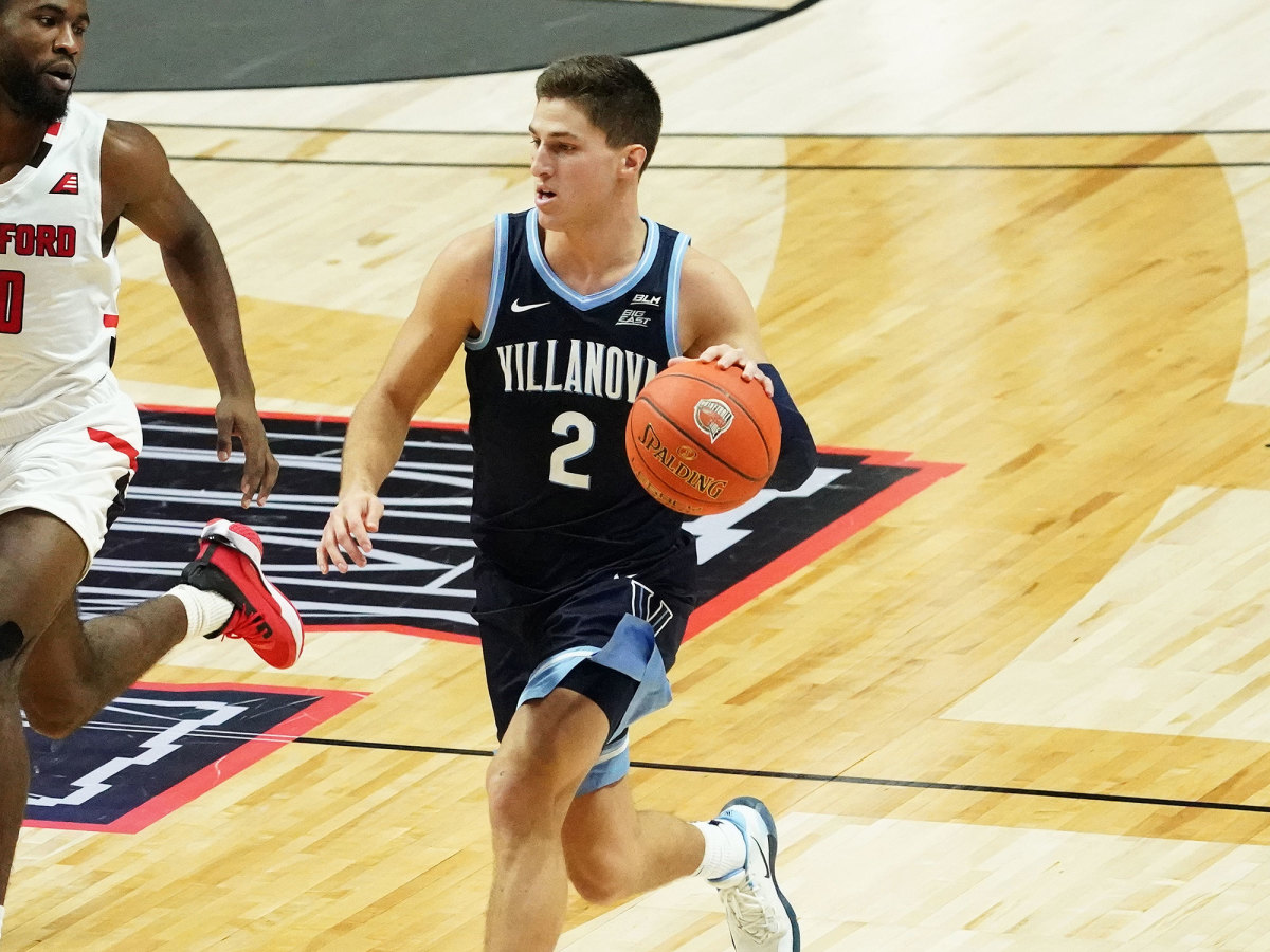 Villanova PG Collin Gillespie dribbles