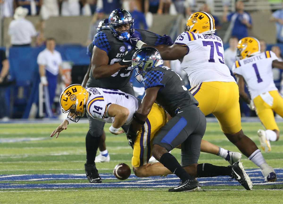 Kentucky linebacker DeAndre Square sacked LSU quarterback Max Johnson and forced a fumble during last Saturday's contest