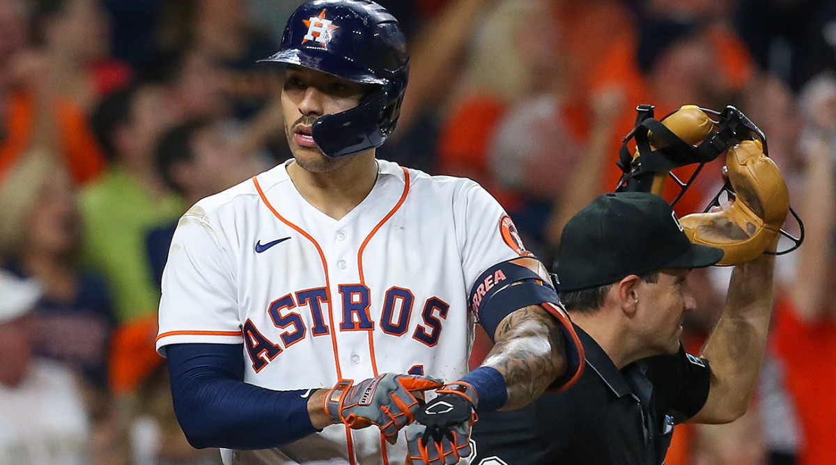 With One Swing, Carlos Correa Rescues Astros and Puts Pressure