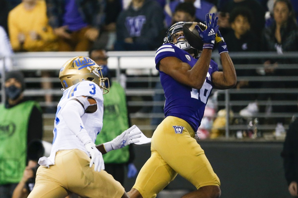 Rome Odunze catches his first Husky TD pass.