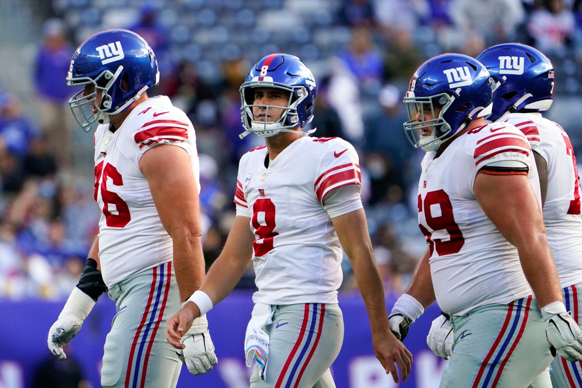The Giants Need a Change in the Uniform Department, and the Answer Isn't  Far Away - New York Sports Nation