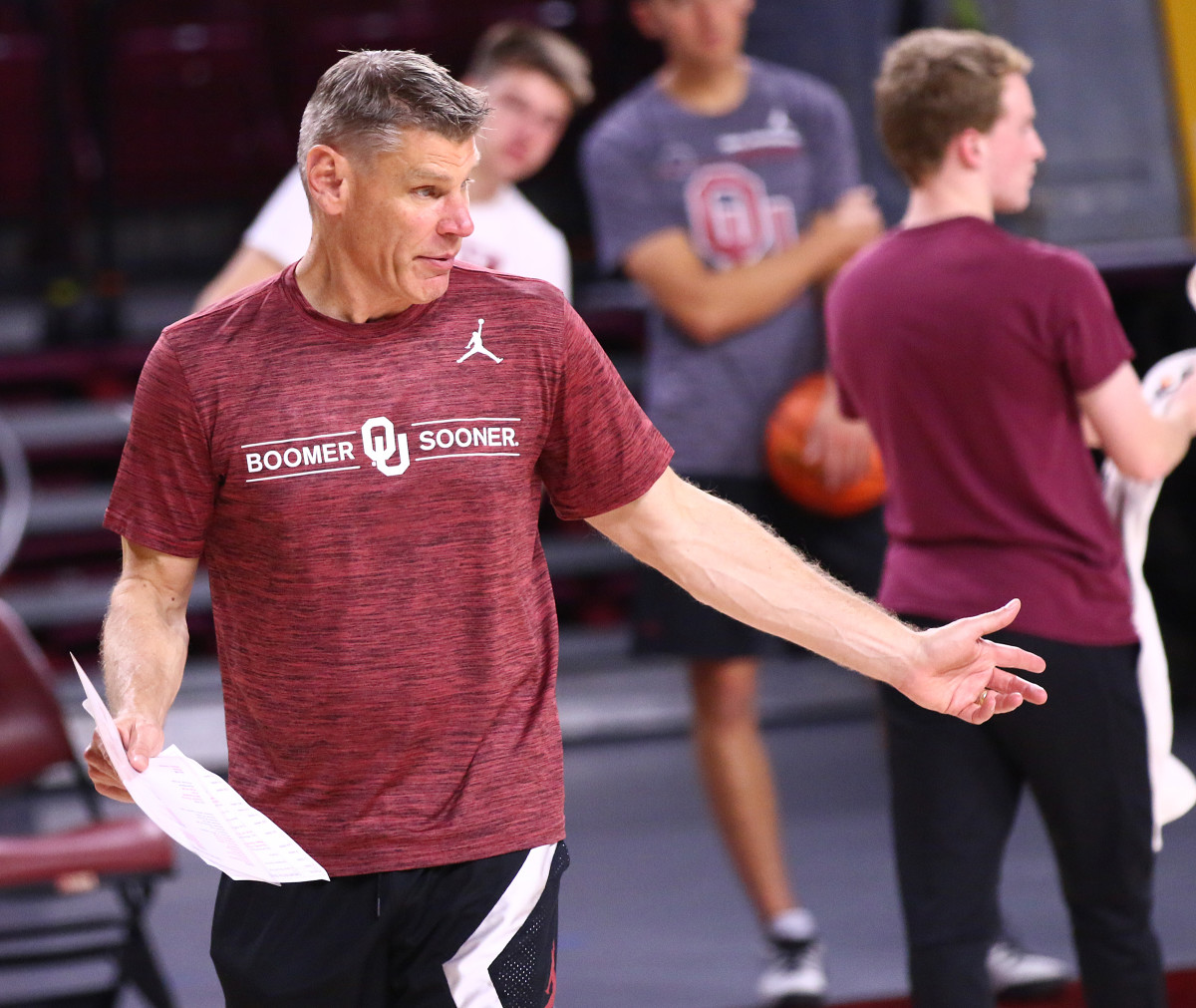 Porter Moser conducts practice Tuesday