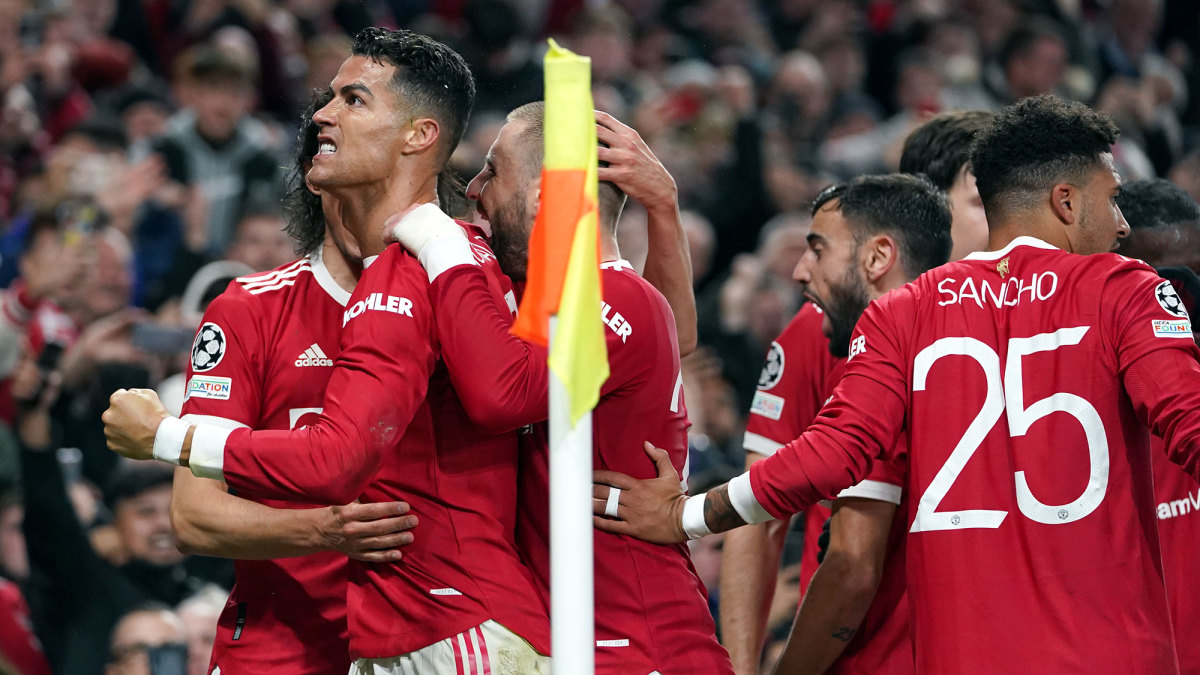Cristiano Ronaldo scores the winner for Man United vs. Atalanta