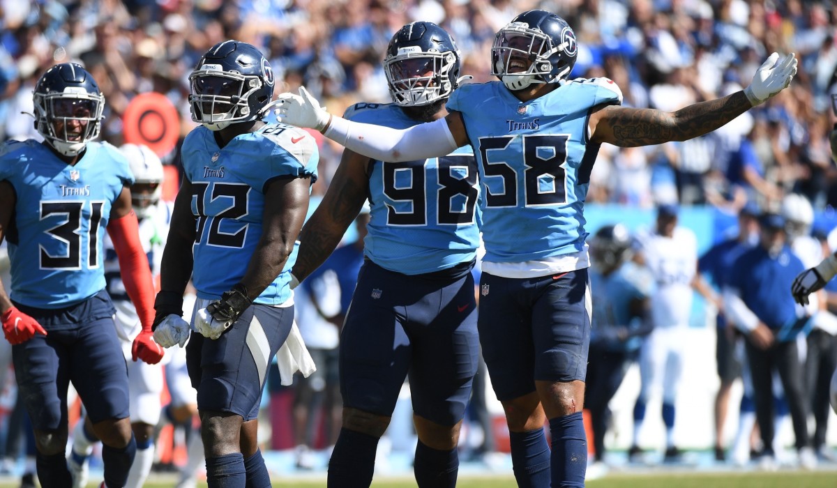  Tennessee Titans Defense pump up the home crowd