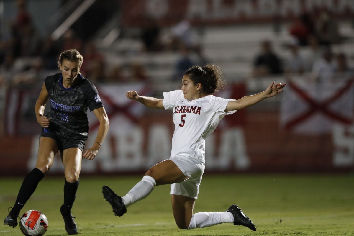 Bella Scaturro, Alabama soccer vs Kentucky
