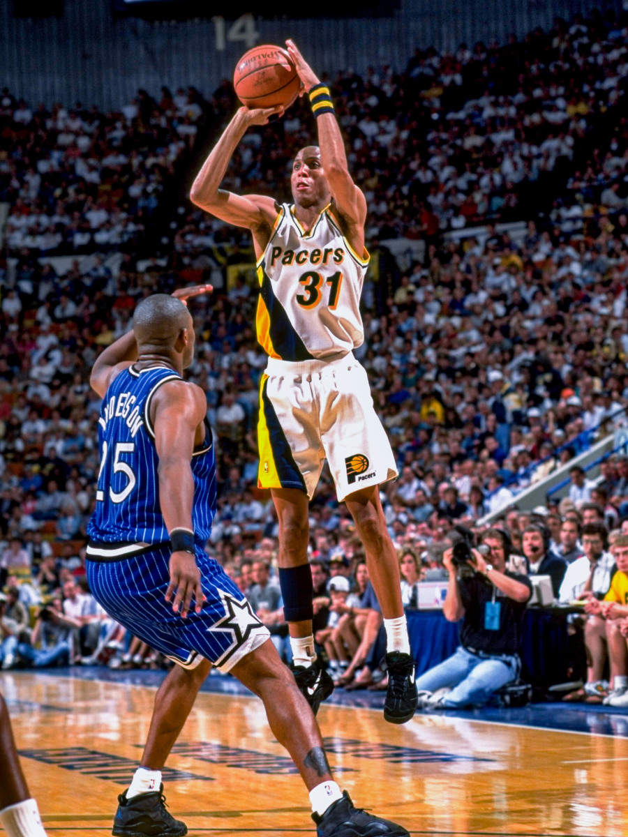 Reggie Miller shoots