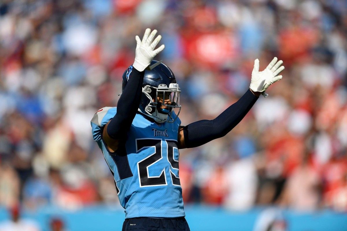Tennessee Titans safety Dane Cruikshank (29) amps up the crowd during the fourth quarter at Nissan Stadium Sunday, Oct. 24, 2021 in Nashville, Tenn.