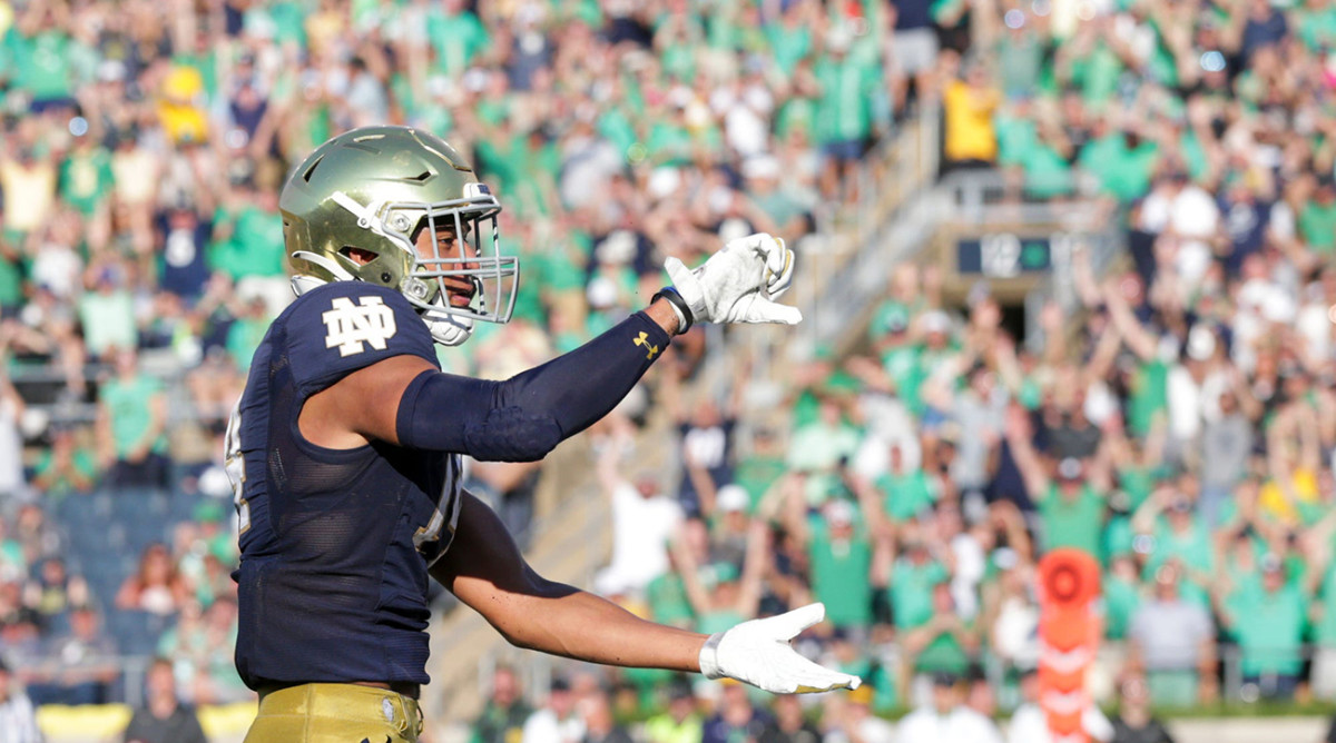 Kyle Hamilton with Notre Dame.