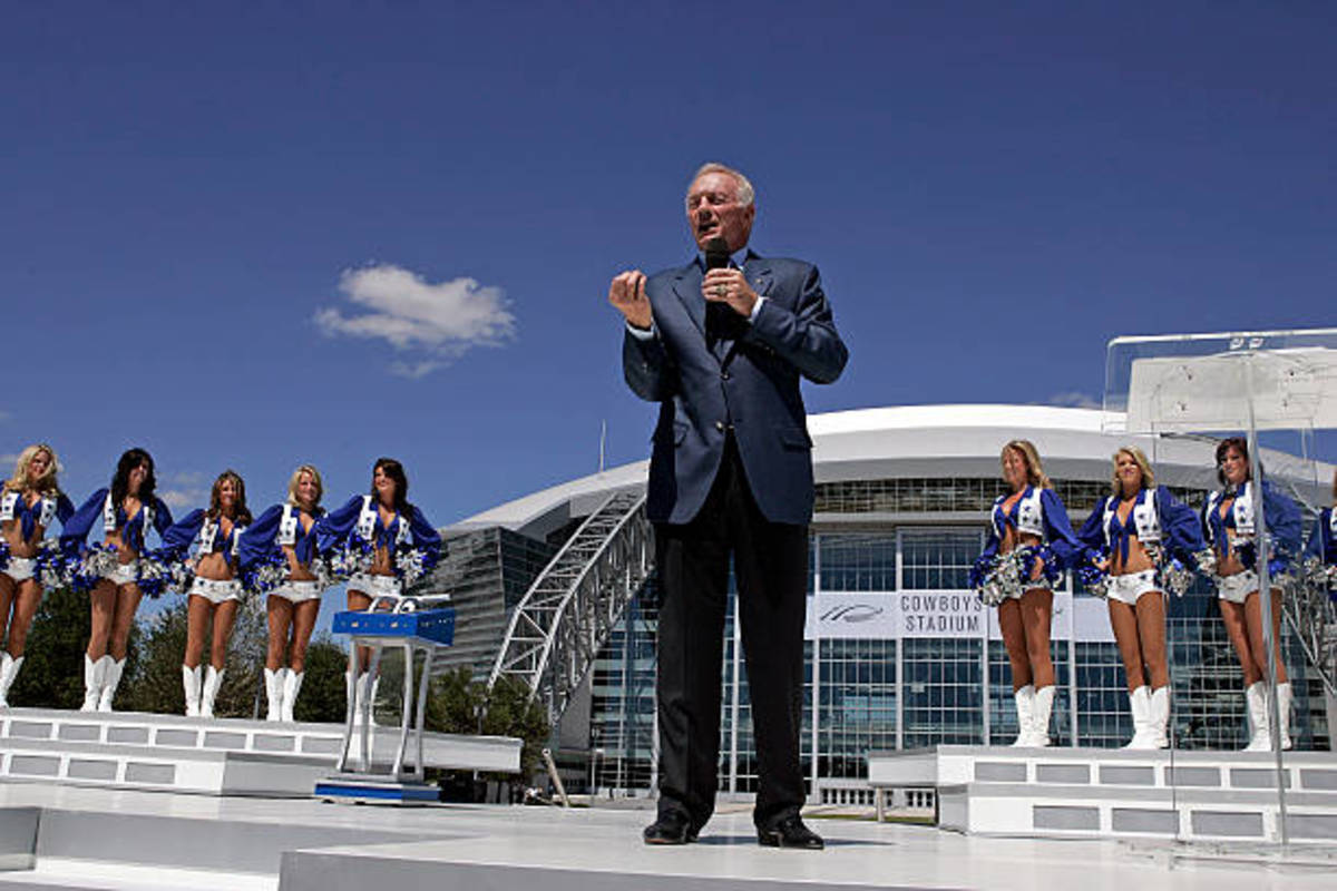 ESPN and Rich Dalrymple report: Cowboys paid $2.4 million to settle  cheerleaders' 'voyeurism' allegations PR executive - Blogging The Boys