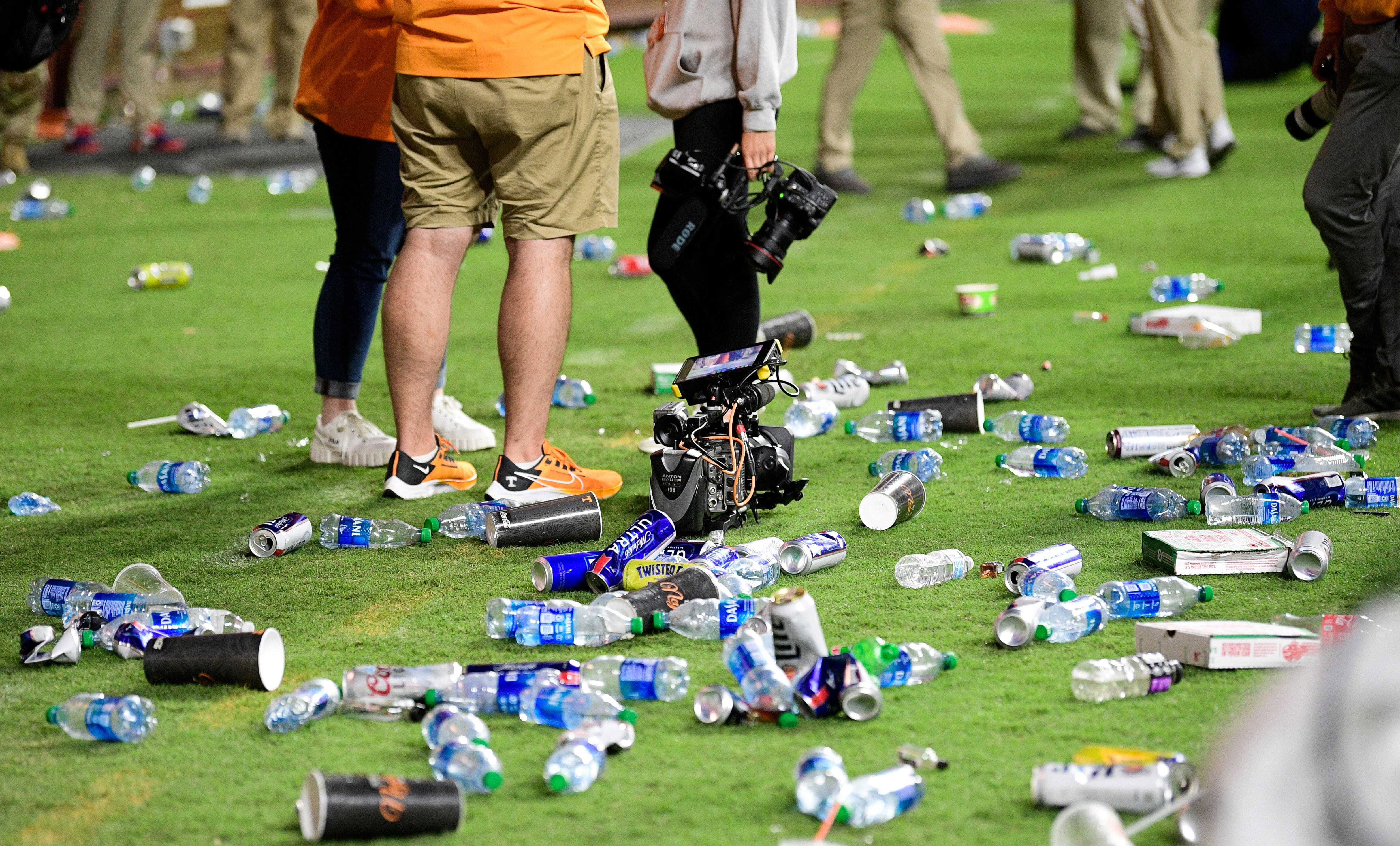 Tennessee bans 25 fans after trashing Neyland Stadium vs. Ole Miss Sports Illustrated