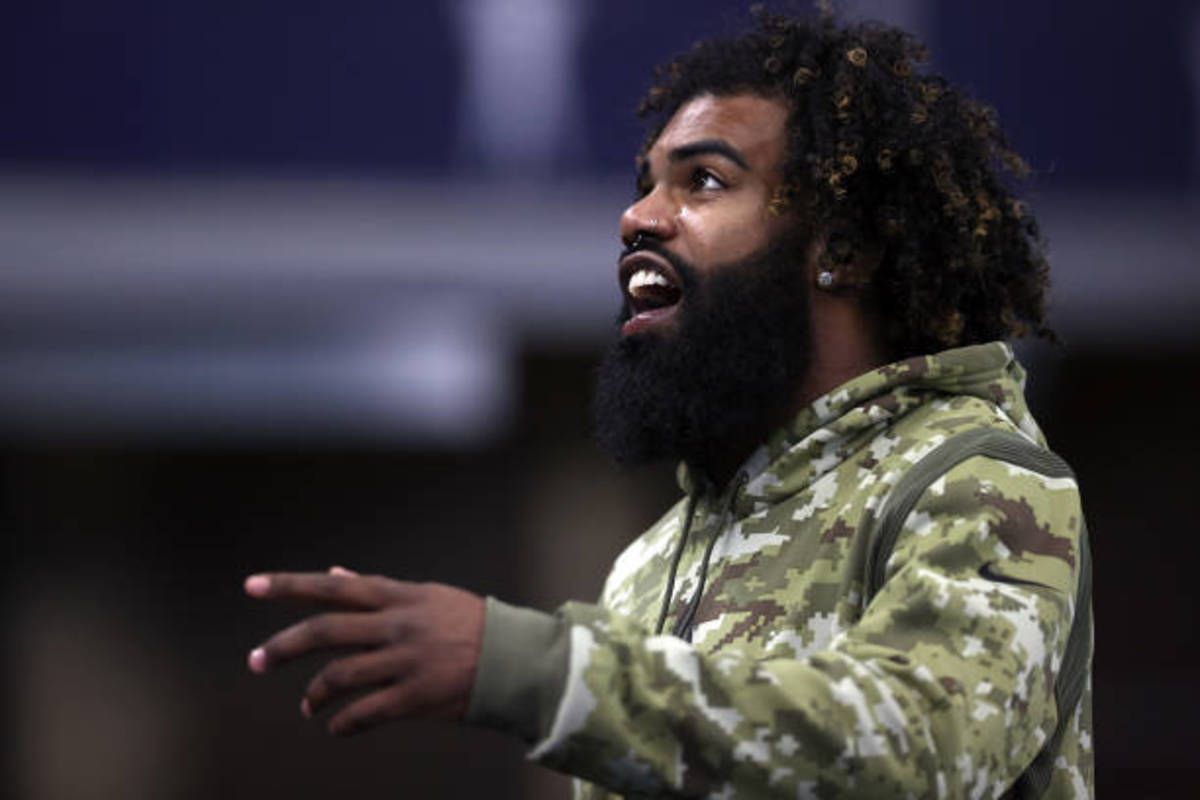 zeke camo den
