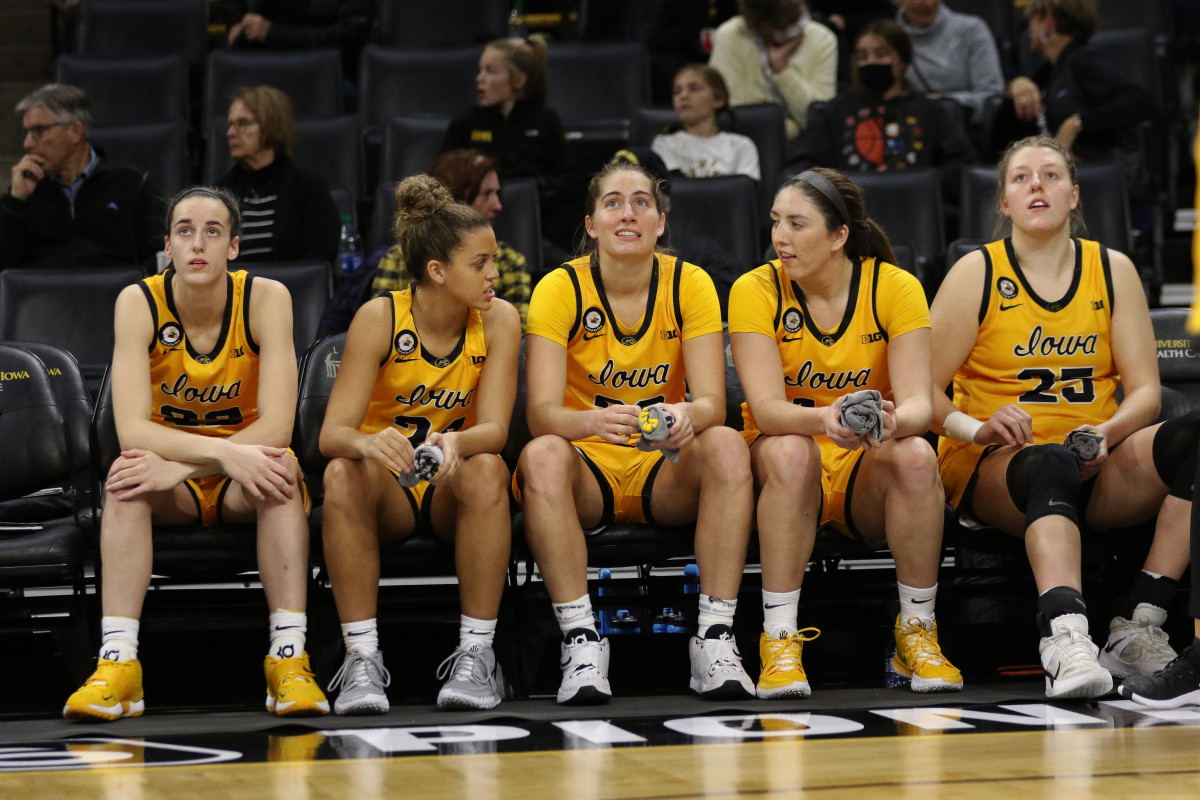 Iowa Women's Basketball 3rd Nationally in Attendance - Sports