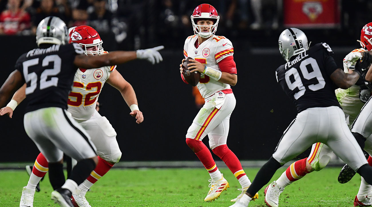 patrick-mahomes-chiefs-raiders-sunday-night-football