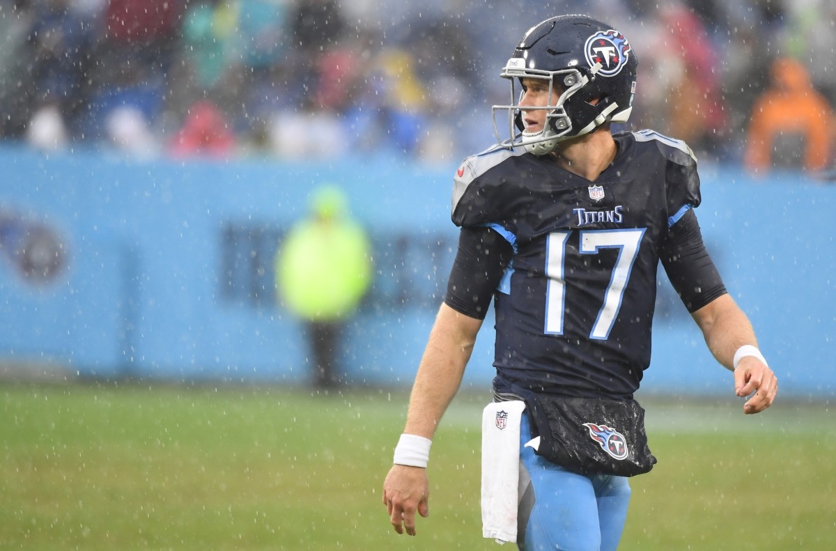 Tennessee Titans quarterback Ryan Tannehill (17) reacts after a turnover during the second half against the Houston Texans at Nissan Stadium.