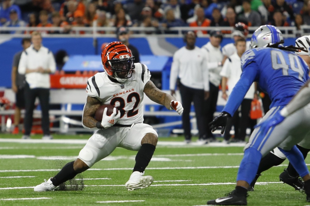Oct 17, 2021; Detroit, Michigan, USA; Cincinnati Bengals running back Trayveon Williams (32) runs the ball during the fourth quarter against the Detroit Lions at Ford Field. Mandatory Credit: Raj Mehta-USA TODAY Sports