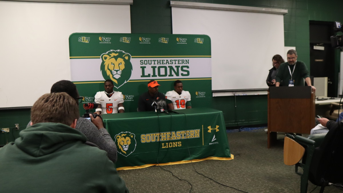 Willie Simmons, Markquese Bell, Xavier Smith