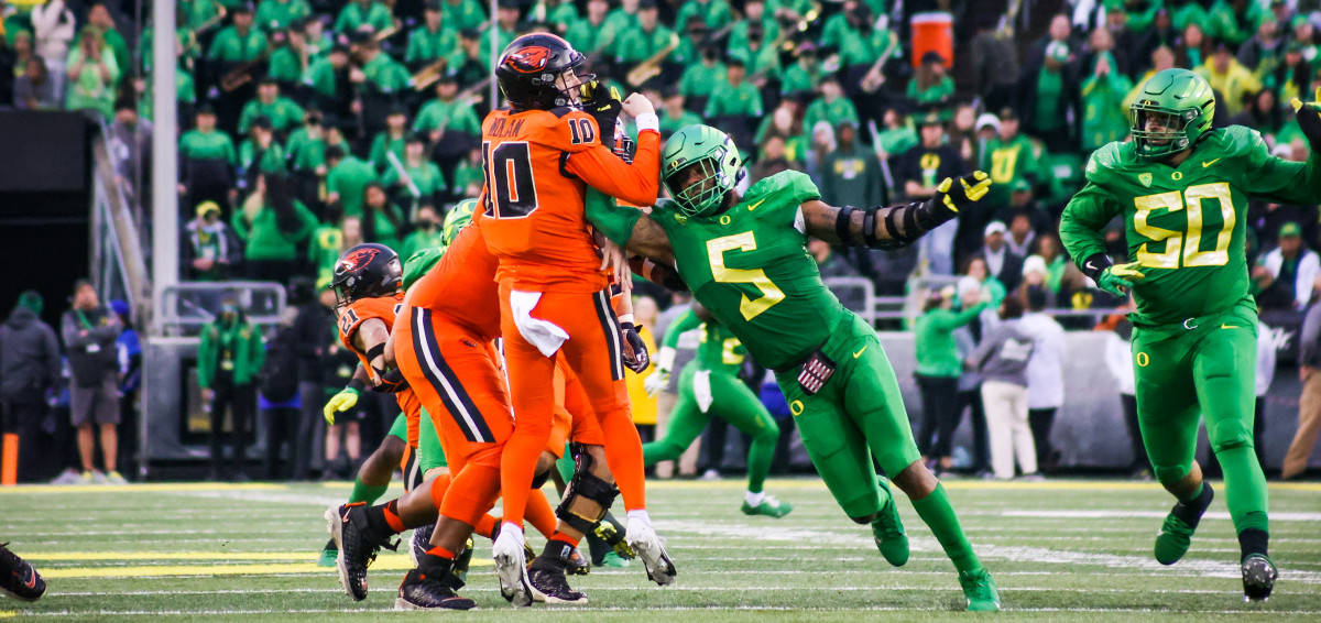 Oregon Football Defensive Players of the Game vs. Oregon State Football