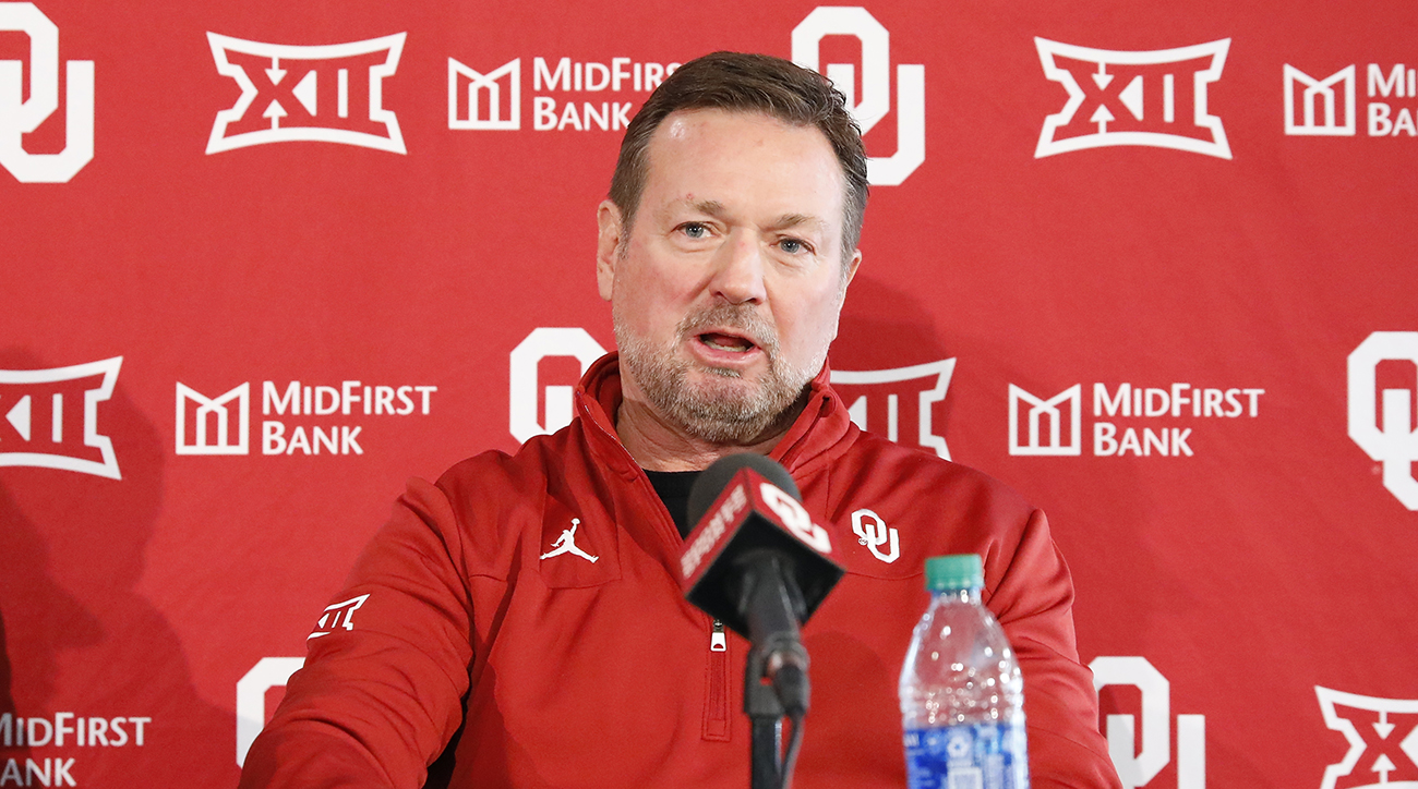 Bob Stoops 'disappointed' about Lincoln Riley’s departure thumbnail
