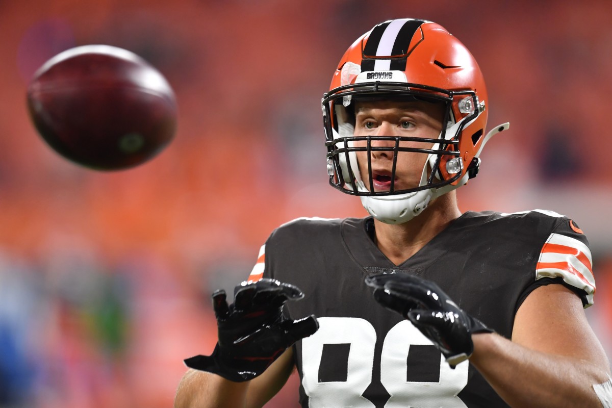 Oct 21, 2021; Cleveland, Ohio, USA; Cleveland Browns tight end Harrison Bryant (88) warms up before the game between the Browns and the Denver Broncos at FirstEnergy Stadium. Mandatory Credit: Ken Blaze-USA TODAY Sports
