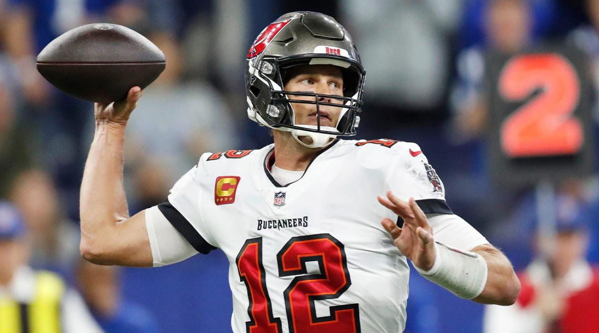 Tampa Bay Buccaneers quarterback Tom Brady (12) throws Sunday, Nov. 28, 2021, during a game against the Tampa Bay Buccaneers at Lucas Oil Stadium in Indianapolis. Tampa Bay won 38-31.