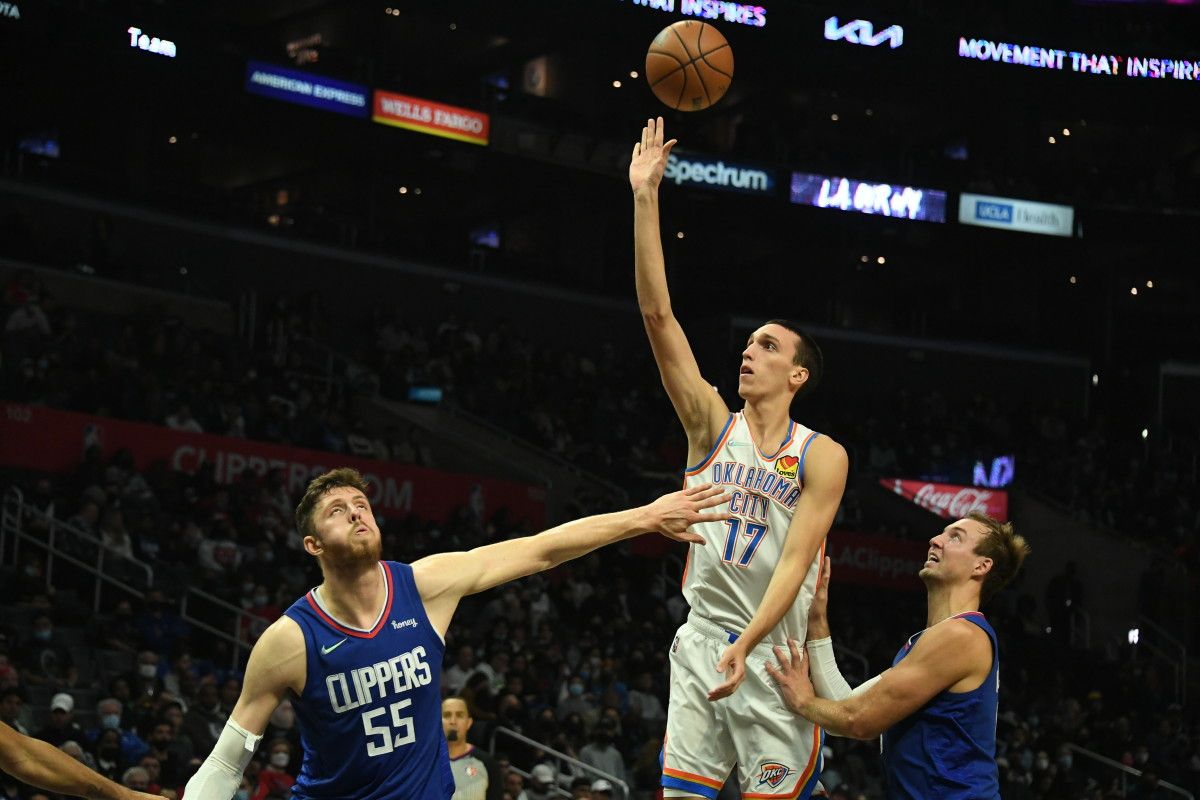 Offensive Struggles: Thunder Among Worst Shooting Teams in NBA - Vimarsana News
