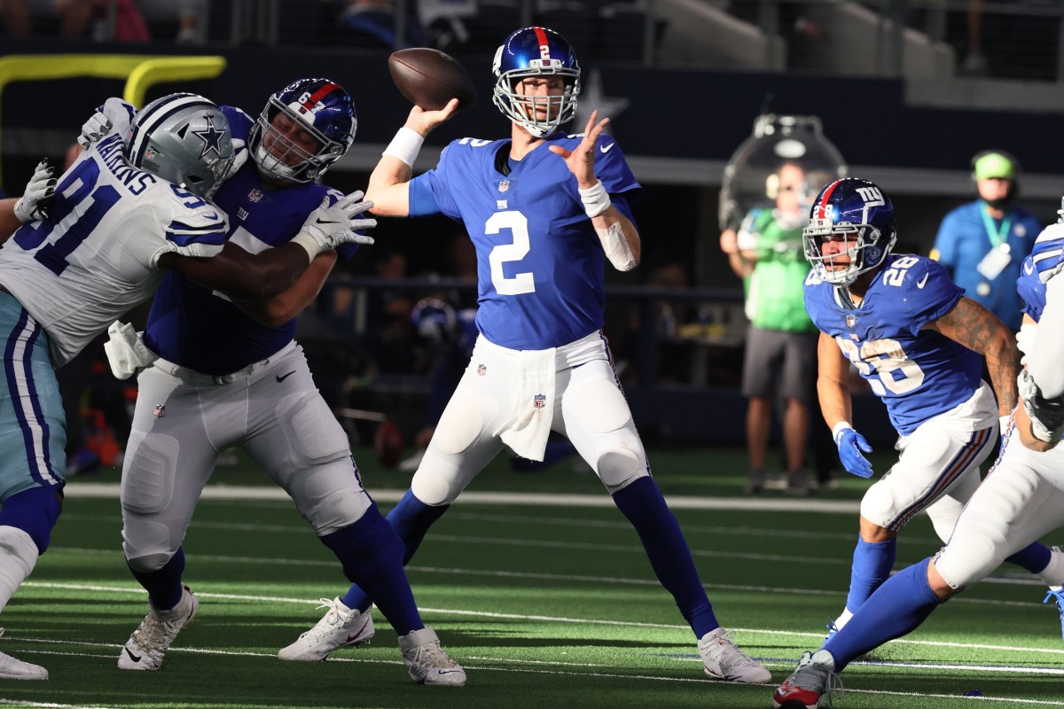 Miami Dolphins Elevate QB Mike Glennon for Jets Game