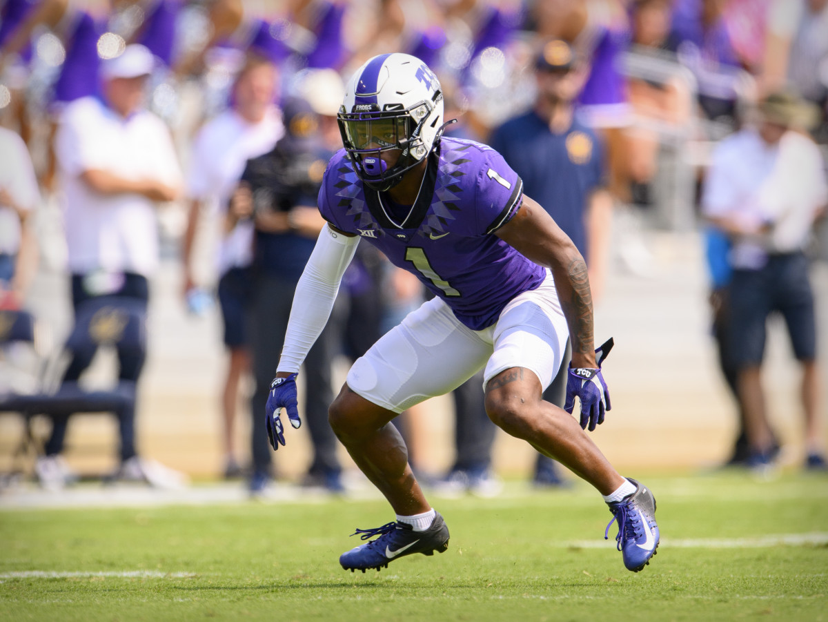 Sep 11, 2021; Fort Worth, Texas, USA; TCU Horned Frogs cornerback Tre'Vius Hodges-Tomlinson (1) in action during the game between the TCU Horned Frogs and the California Golden Bears at Amon G. Carter Stadium.