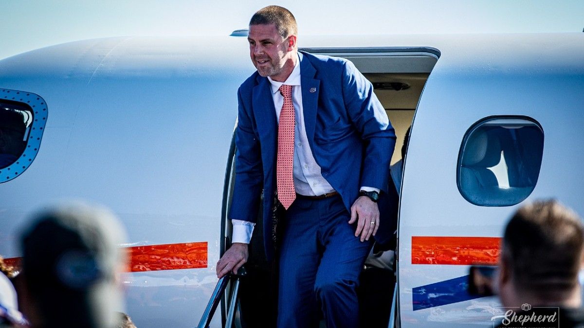 Column: Take a Deep Breath If You're Already Worried About Gators Recruiting - Vimarsana News