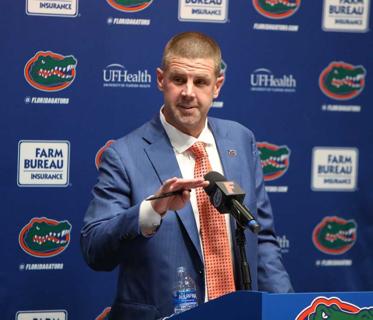 Florida Gators see mass exodus of commitments following Billy Napier's hiring - Vimarsana News