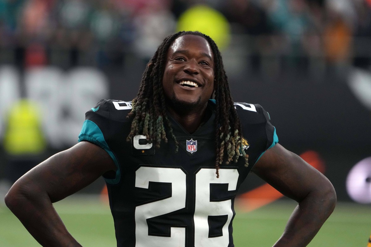 'He's That Type of Guy': Jaguars' Shaquill Griffin Nominated For 2021 ...