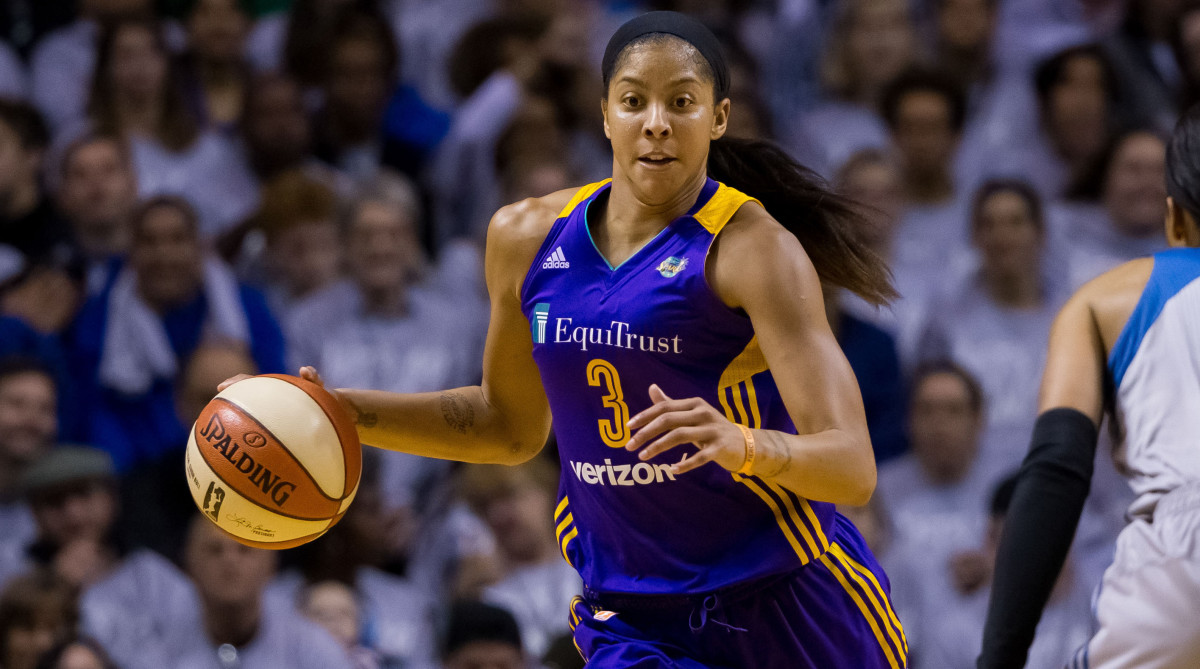Los Angeles Sparks forward Candace Parker (3) dribbles in the third quarter against the Minnesota Lynx in Game 5 of the WNBA Finals at Williams Arena