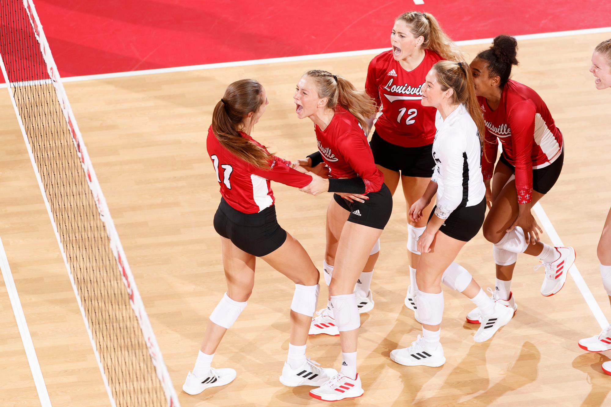 Louisville Cardinals Womens Volleyball vs. Georgia Tech Yellow Jackets  Womens Volleyball, L&N Federal Credit Union Arena (Formerly Cardinal  Arena), Louisville, November 22 2023