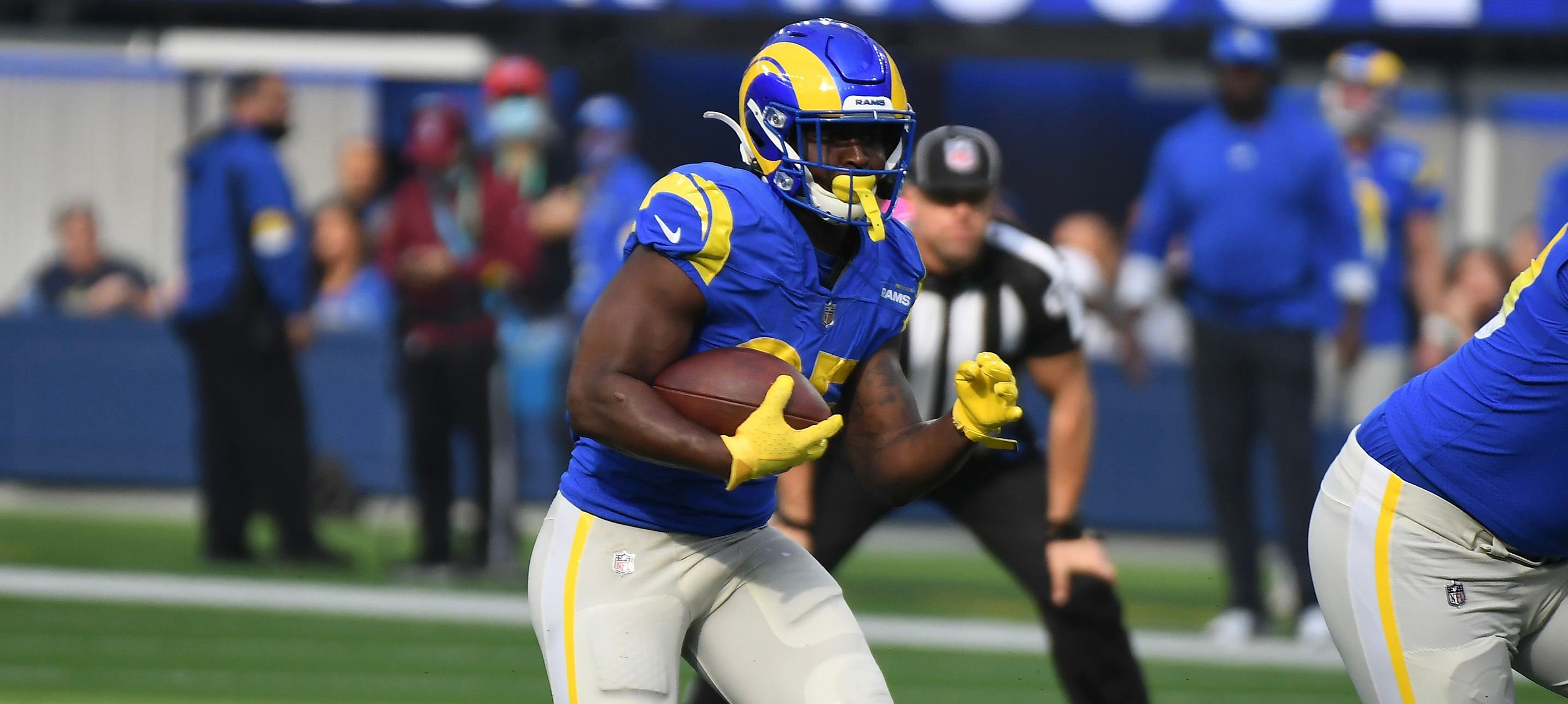 Los Angeles Rams at Arizona Cardinals Week 14: 3 Bold Predictions - Sports Illustrated LA Rams News, Analysis and More - Vimarsana News