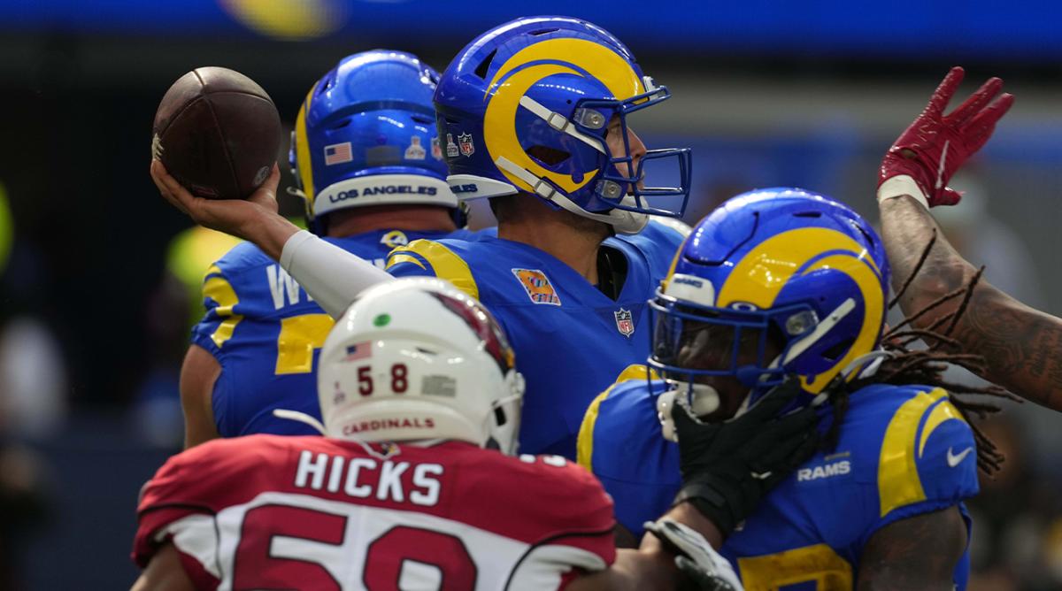 Oct 3, 2021; Inglewood, California, USA; Los Angeles Rams quarterback Matthew Stafford (9) throws the ball in the second half against the Arizona Cardinals at SoFi Stadium. The Cardinals defeated the Rams 37-20.