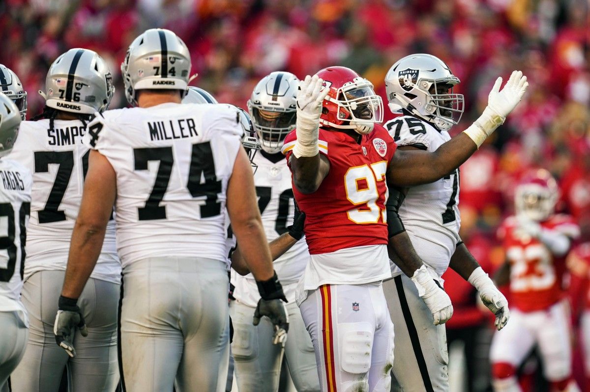 Raiders Feel Embarrassed After Causing Five Turnovers - Vimarsana News