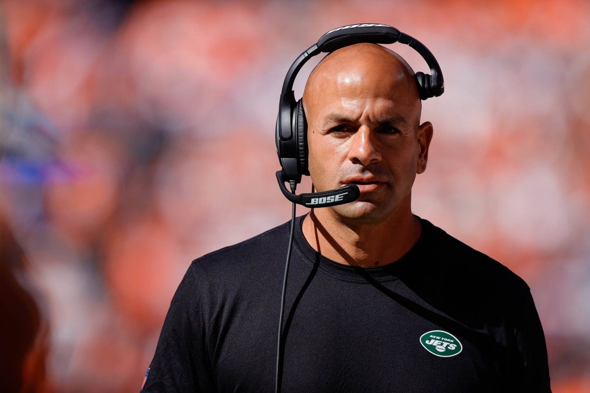 Robert Saleh Is Responsible For New York Jets Awful Defense Sports 