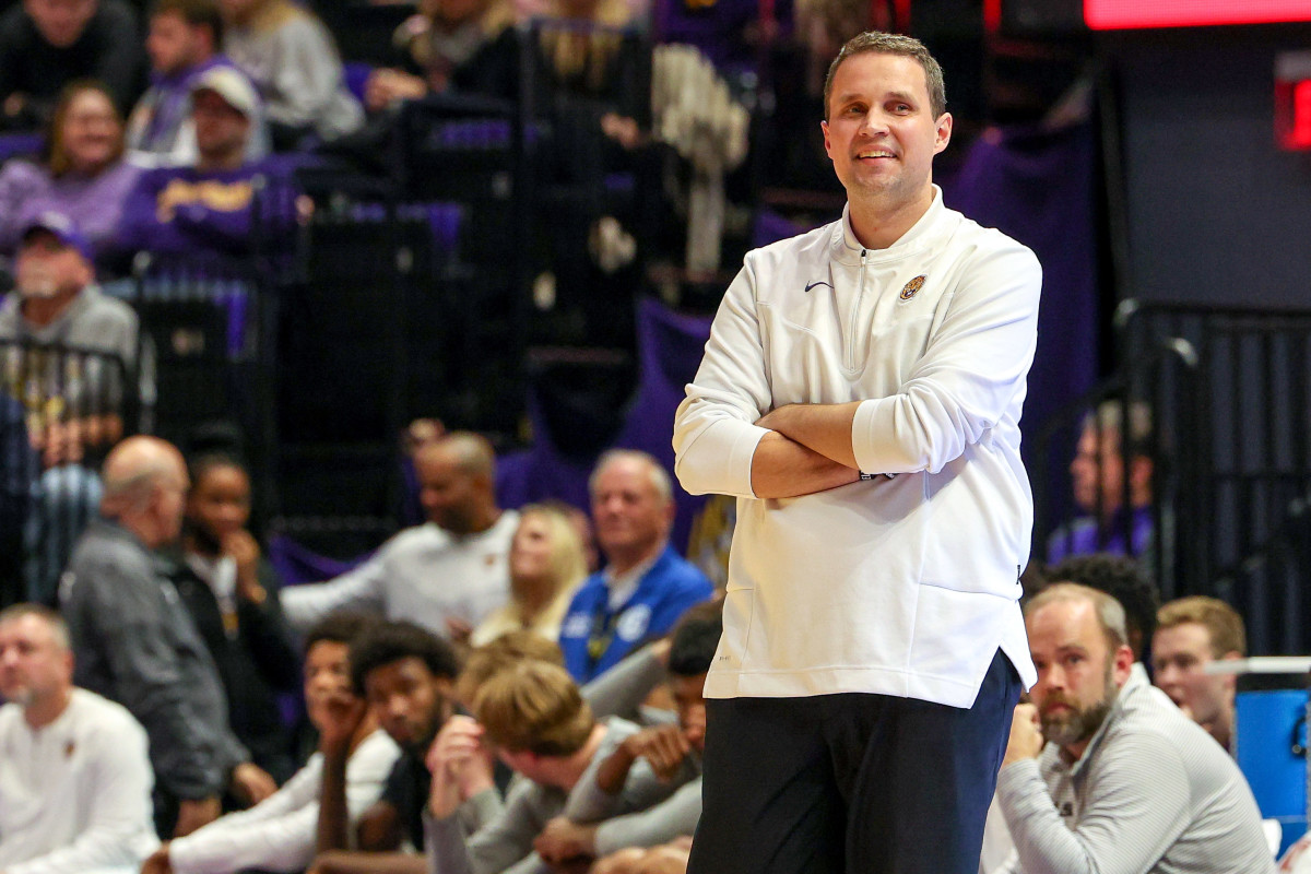 LSU Basketball Rise to No. 16 in Latest AP Polls, Hold Steady at No. 3