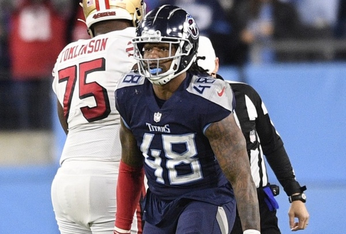 Tennessee Titans outside linebacker Bud Dupree (48) celebrates a sack against the San Francisco 49ers during the second half at Nissan Stadium.