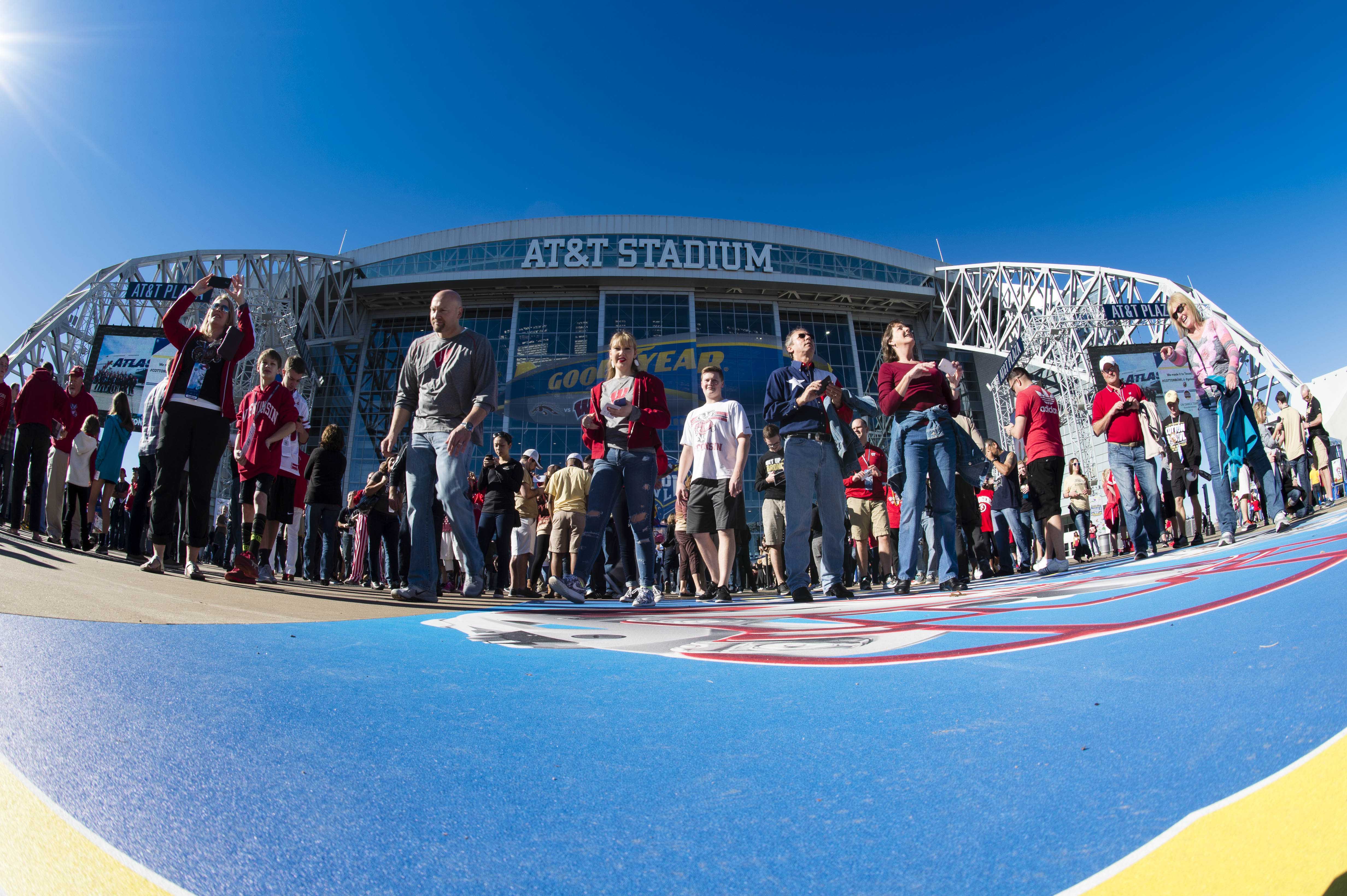 Cotton Bowl 'Swag Bag' Contents Revealed All Bearcats