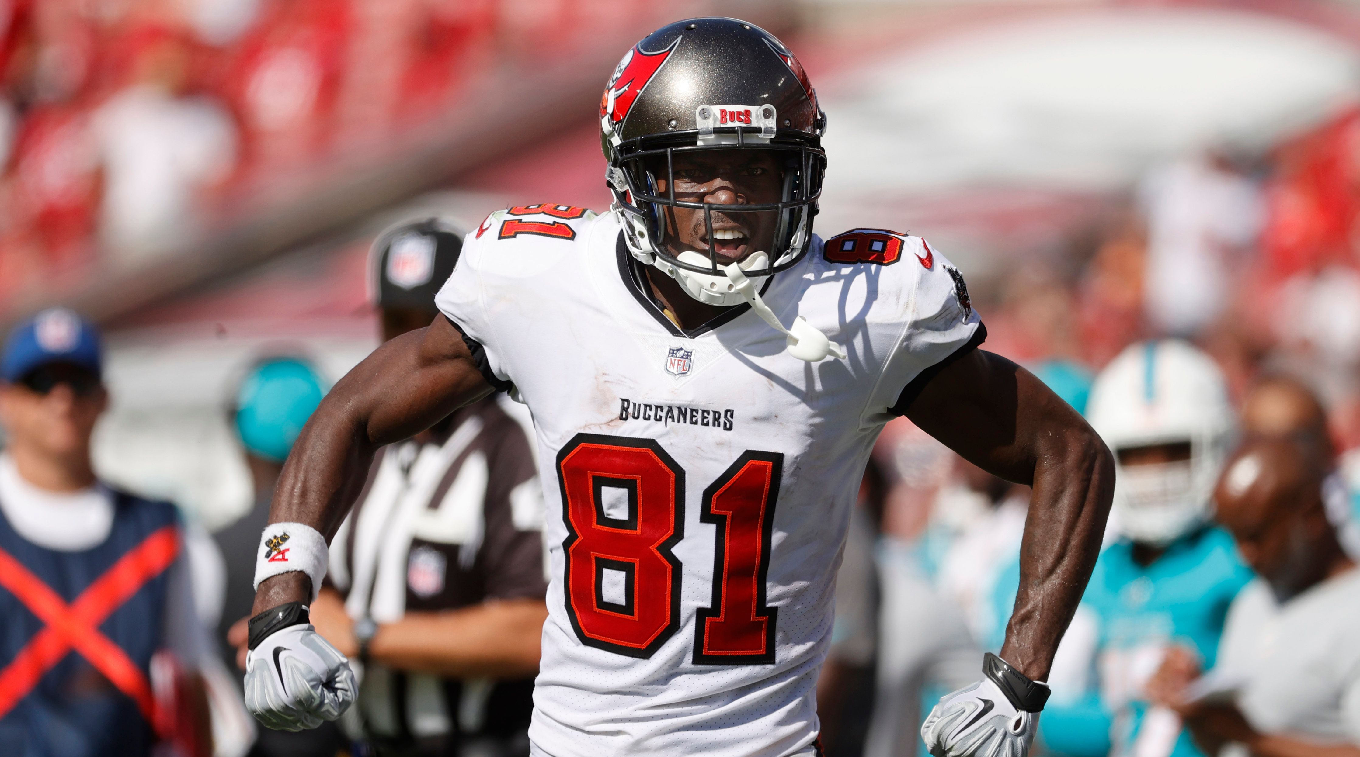 Tony Dungy on Antonio Brown: don't sign him until he gets help - Vimarsana News